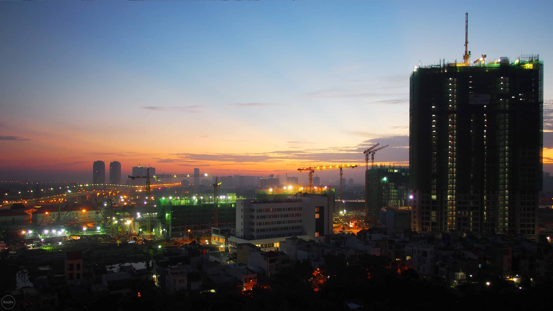 Roullix travel photo — 151203 VIE 30075