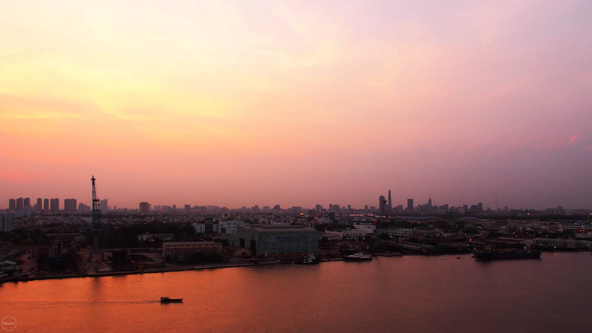 Roullix travel photo — 160228 PHU 140